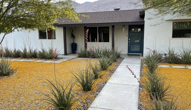 Warm Sands Getaway - House w/Casita, near downtown