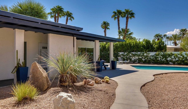 Warm Sands Palm Springs Mid-Century
