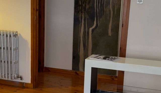 Warm shelter in Vielha - fireplace, projector-.