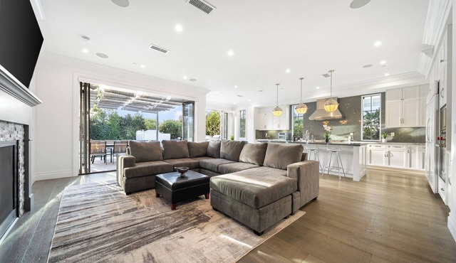 Warner: Lux 5BR LA Villa w/Pool & Fire Pit