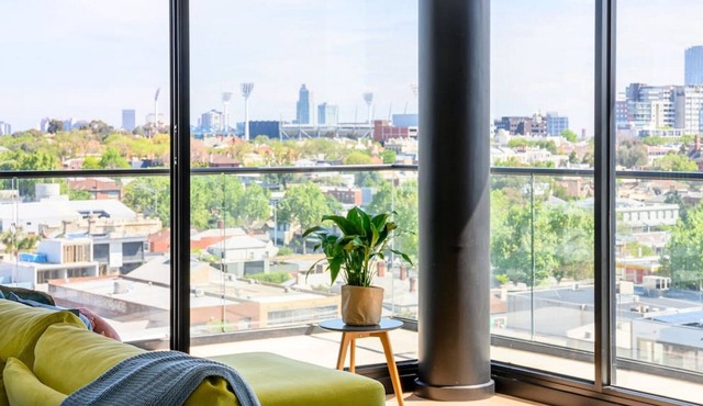 WARNEY | 180 Views MCG & City Skyline. 2 Car Spots