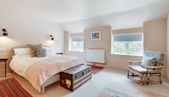 Warren Cottage - Two Bedroom House, Sleeps 4