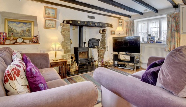 Warren Cottage - Two Bedroom House, Sleeps 4