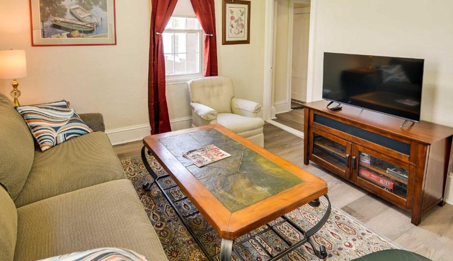 Warren Vacation Rental, Walk to Warren Town Beach