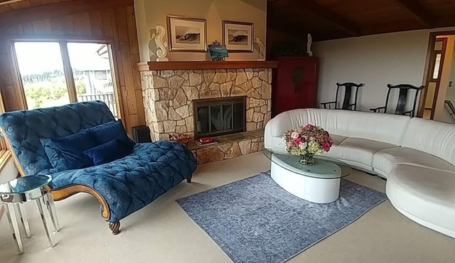 Warrenton Ore Beach Estate, Sleeps 12. n