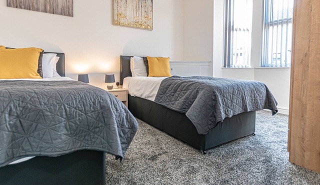 Warrington 3BR House – Ideal for Contractors Stay with Free WiFi & Parking