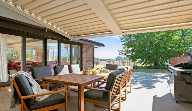 Warrington Park - country charm and spacious living