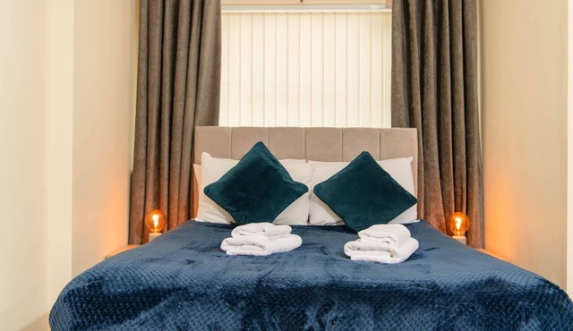 Warrington Suites by Relax Stays (Double room)