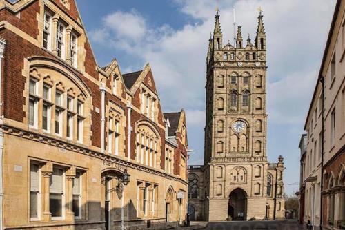 Warwick Post Office Apartment