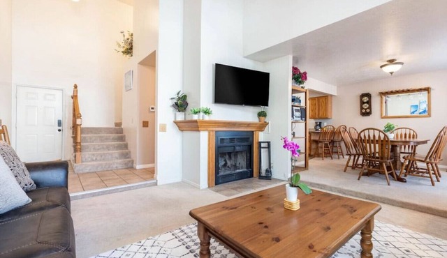 Wasatch Grove - Prvt Hot Tub, Close to Resorts!
