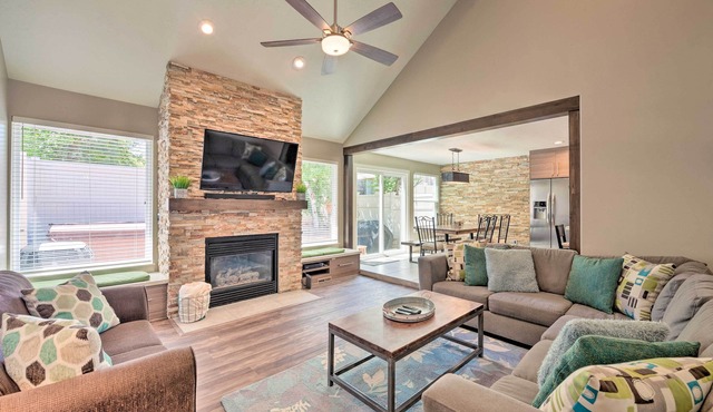 ‘Wasatch R & R’ Townhome w/Grill ~ 11 Mi to Alta!