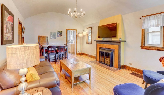 Wash Park Bungalow| Location & Backyard