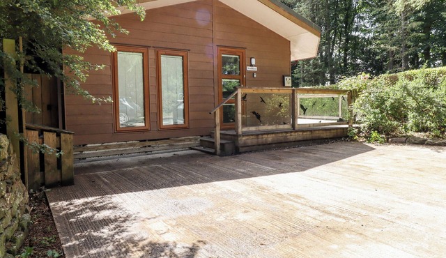 WASHBURN LODGE, romantic, with a garden in Darley