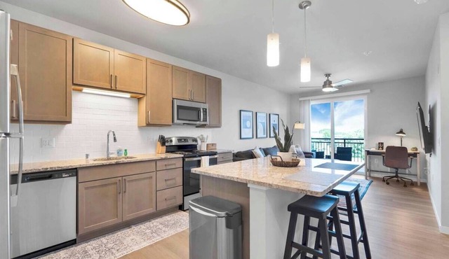 Washer & Dryer. Free Underground Parking. Pool