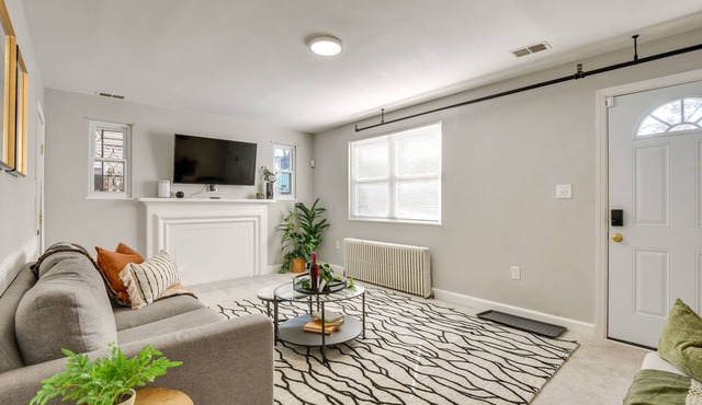 Washington, DC, Area Apartment 8 Mi to Downtown!