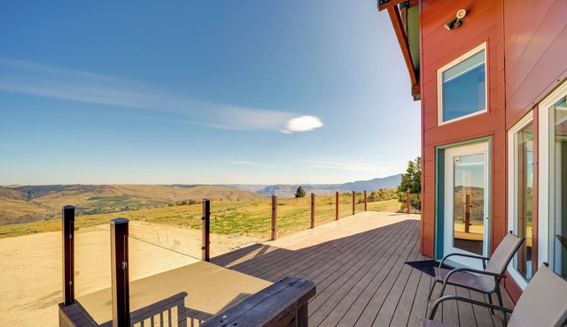 Washington Mountain Getaway w/ Game Room, Sauna