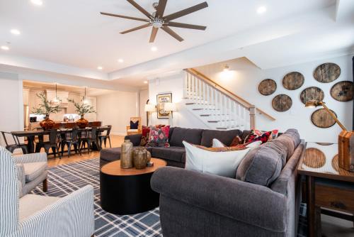 Watch Hill Manor Bourbon Commons
