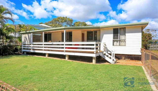 Watch the sun rise @ Woodgate Beach