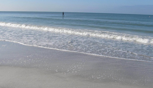 Watch the Sunrise ,Sunset, Bay, Beach perfect quiet location on Sunset Beach