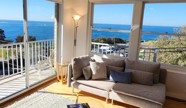 Watch The Sunrise Over Coogee | 2 Bedrooms + Garage