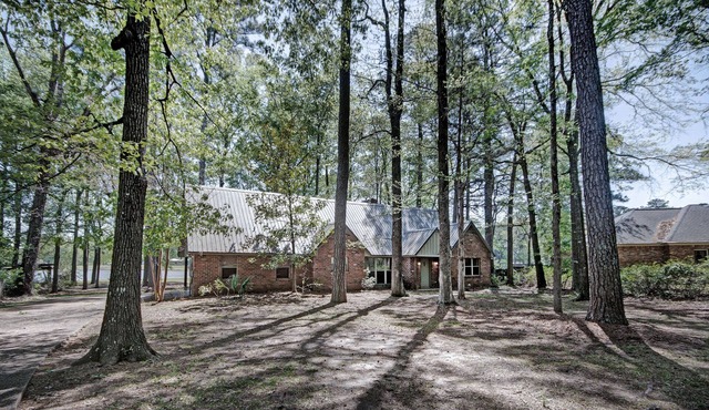 Water Access 6BR/3BA w/Porches & Room for 14