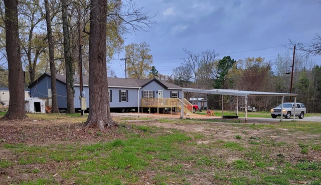 Water access-Beautiful 1900 square foot home 4Br 2 Bath home close/Boat Launch