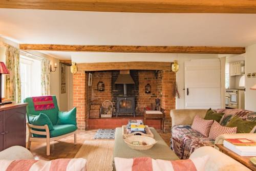 Water Farm House by Keepers Cottages