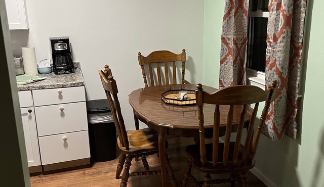 Water Front 2 Bedroom Upstairs Apt. - Pet Friendly, WiF, Parking, Smart TV