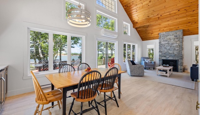 Water Front Cottage in Stanley Bridge- Just Minutes To Cavendish Beach