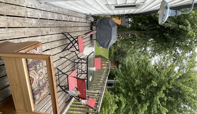 Water front cottage upto 8 people. Full cottage is yours