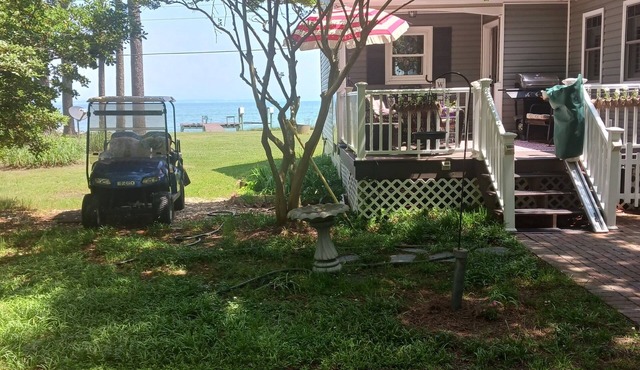 WATER FRONT fully furnished 3-bedroom house. Short term of 1 to 4 months