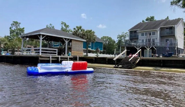 Water Front Wonderland Myrtle Beach Pets Welcome!