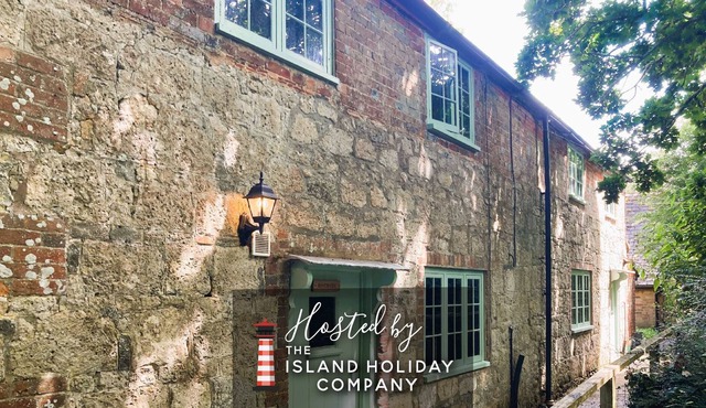 Water Mill Vacations - Riverside Cottage (Pet Friendly £)