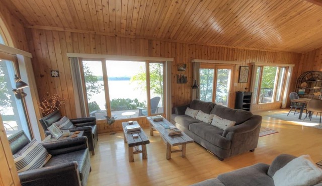 Water's Edge- Clear Lake near Chaffey's Lock