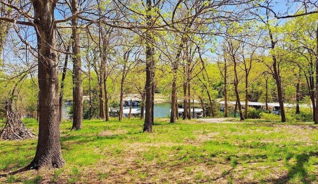 Water's Edge Cottage - On the water! 5 mins to SDC
