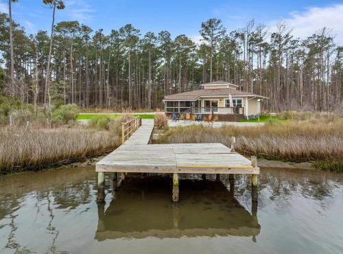 Water's Edge Retreat home