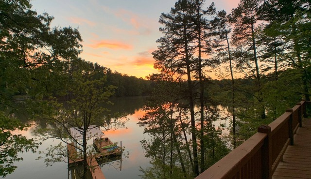 Water's Edge – Steps from the lake w/firepit, large entertaining spaces & more