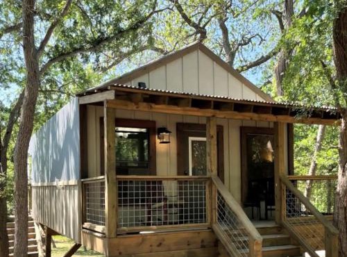 Water Sports Galore at this Fully-Equipped Safari Tent in Cibolo, Texas