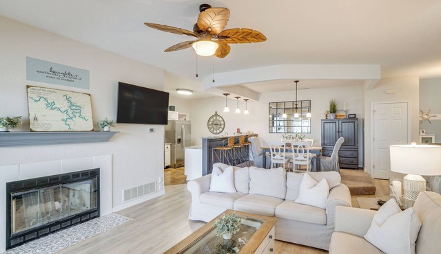Water Sports On-Site! Lake of the Ozarks Townhome