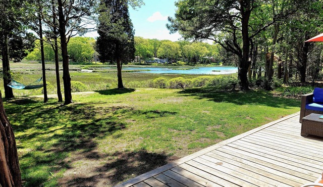 Water View 1 mi from Oak Bluffs 10 min Walk to Beach