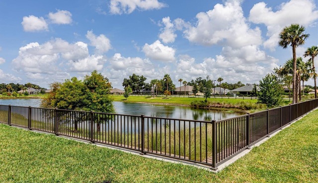 Water View 2 Bedroom Villa centrally located in The Village of Marsh Bend