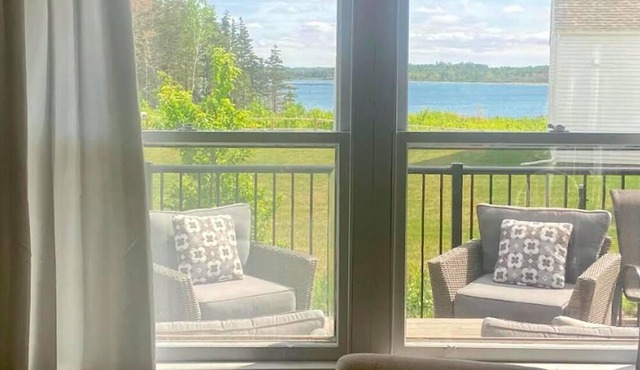 Water View Cottage In Stanhope, A Short Walk To National Park Beaches