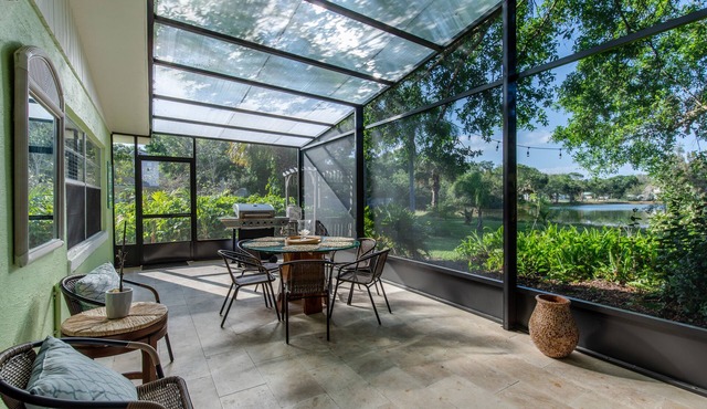 Water View Garden Oasis-15 minutes to the beach
