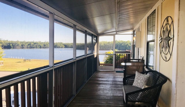 Water View Villa with use of boat ramp-monthly rate discount