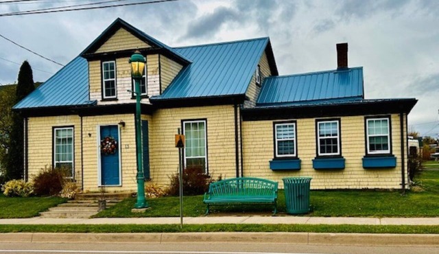 Water view, w guest house ,Georgetown PEI,best golf, beaches, walking trails