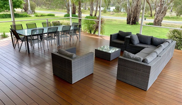 Water views and Murray River access direct from the lagoon