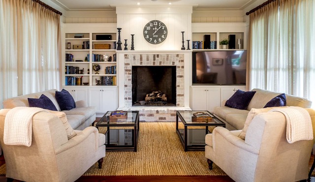 Water Views and Spacious Porch w/Fireplace