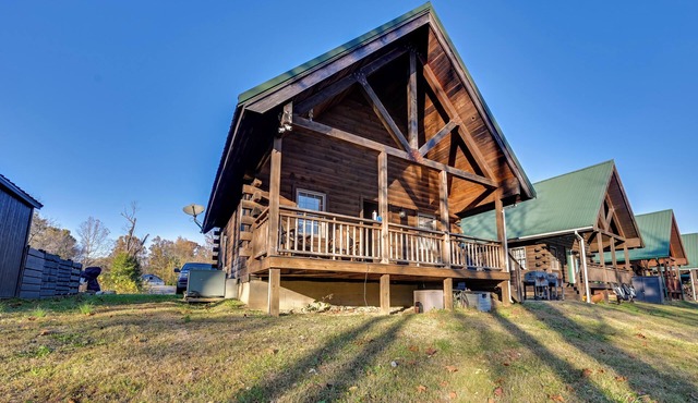 Water Views! Serene Rough River Family Cabin