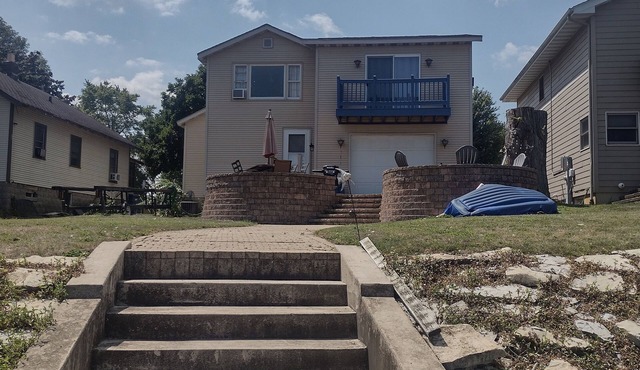 Water Way a Kankakee River Getaway 5-star property is ready for your arrival!