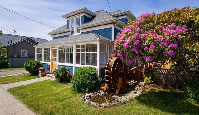 Water Wheel Victorian- 4BR